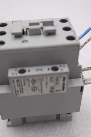 Allen-bradley 100-c37d00/c contactor stock #k-2641 - Image 6