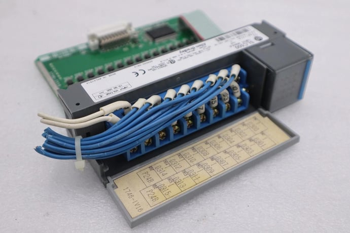 Allen-Bradley bradey ab 1746-iv16 slc 500 series c input module stk k-86-d - Image 3