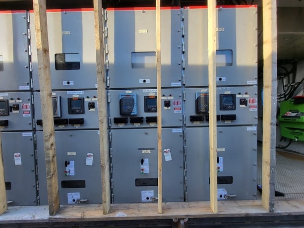 Switchgear for generator set package enclosure with cable ties - Image 4