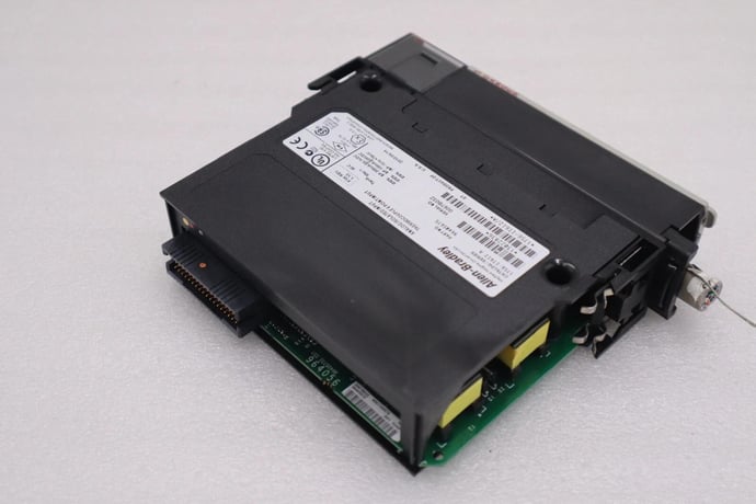 Allen-Bradley Bradley 1756-IT6I2 Ser A ControlLogix 6-Channel Analog Input Module #H116A - Image 4