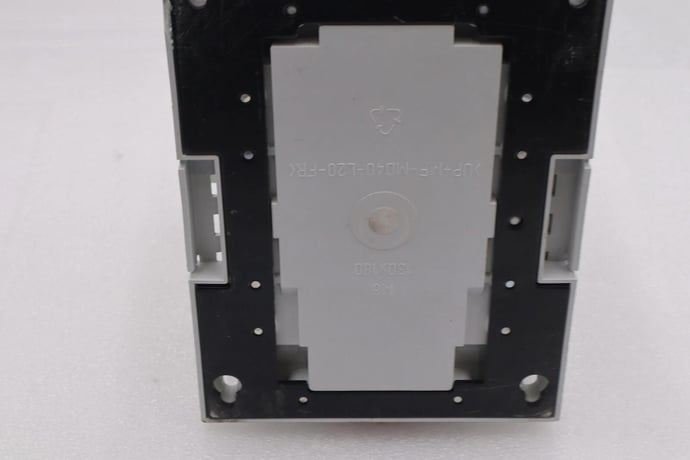 Allen-bradley 100-d300 contactor 600 vac max stock l-715 - Image 7