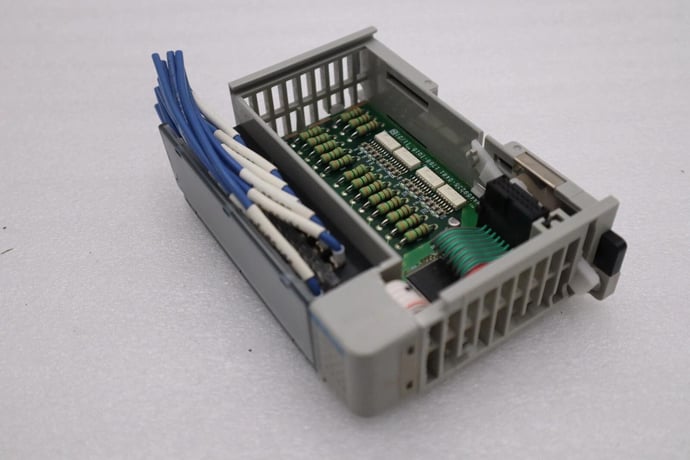 1769-iq16 Allen-Bradley bradley input module series a stock k-39-a - Image 4