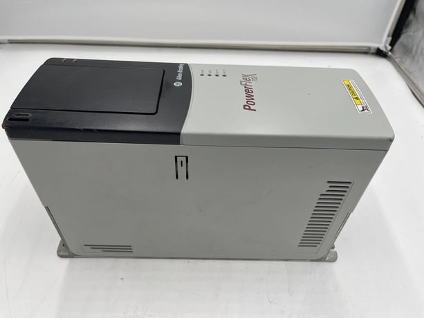 Allen bradley powerflex 700 Allis-Chalmers drive, 480vac, 3ph 20bd011a0aynana0 stock 1250 - Image 2