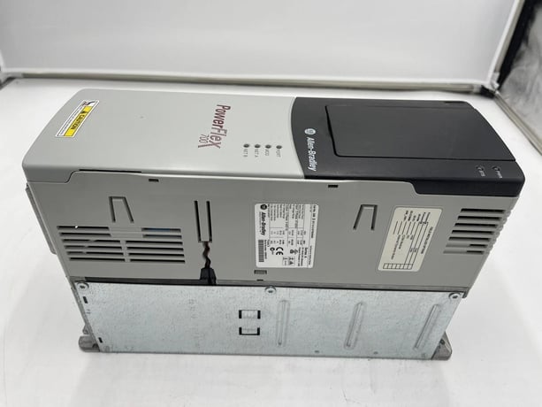 Allen bradley powerflex 700 Allis-Chalmers drive, 480vac, 3ph 20bd011a0aynana0 stock 1250 - Image 3
