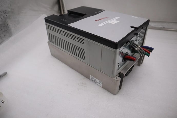 25 HP Allen-Bradley 20AE027A0AYNNNC0 Series A Drive 25HP 3Ph 0-600V STOCK 1803B - Image 5
