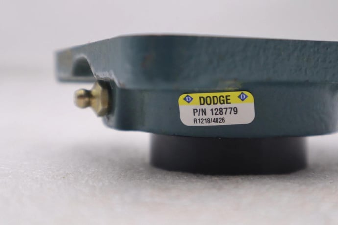 128779 dodge flanged bearing housing new stock l-358-a - Image 3