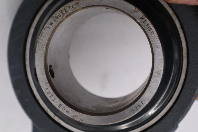 Hub City 250x2-7/16 Pillow Bearing STOCK H1338 - Image 2