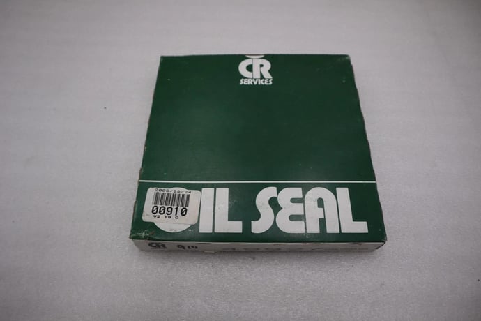 SKF CR Services Oil Seal 49927 STOCK 5637A - Image 1