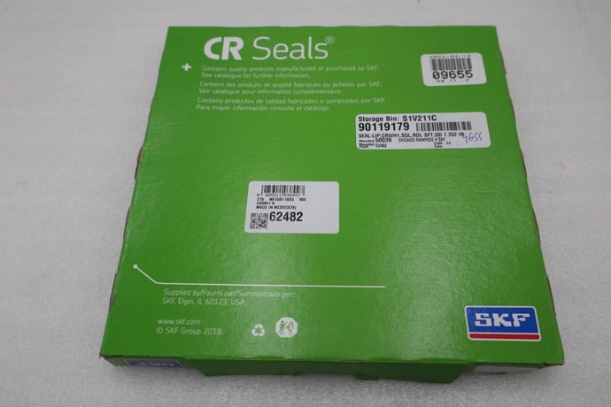 NEW IN BOX 62482 - CR Seals STOCK 5673A - Image 2