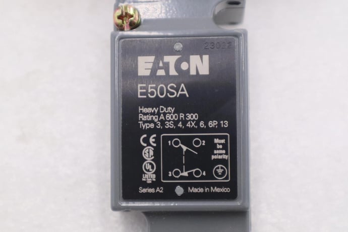 New OPEN BOX Eaton E50SA Switch Body Single Pole STOCK G904A - Image 2