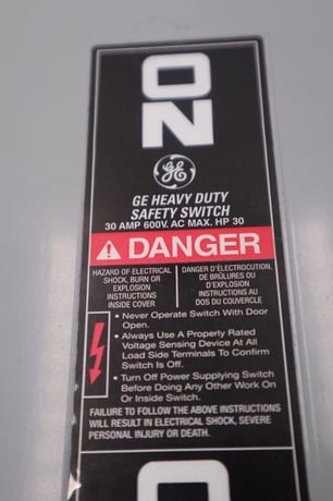 NEW General Electric THN3361R NON-FUSIBLE DISCONNECT SWITCH SINGLE CONFIGURATION STOCK 5107 - Image 2