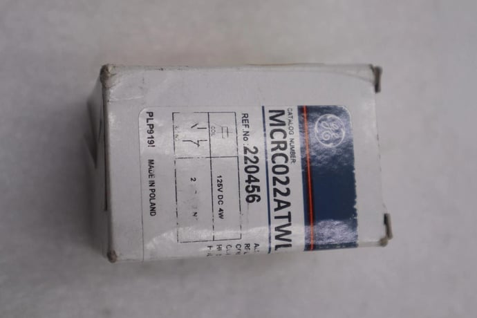 NEW OPEN BOX General Electric MCRC022ATL Auxiliary Relay STOCK K-3380 - Image 2