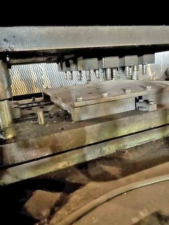 150 Ton, Tishken #CO-20-4-150, pre-punch & notch press, 2.5 stroke, air clutch - Image 2