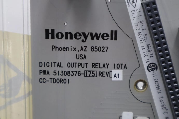NEW Honeywell CC-TD0R01/ 51308376-175 Rev.A1 Digital Output Relay STOCK G193A - Image 2