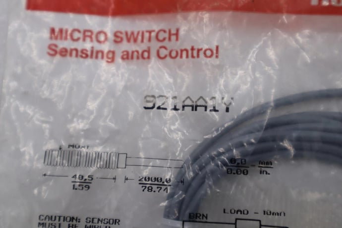 New OPEN BOX Honeywell 921AA1Y Proximity Sensor STOK L-209-C - Image 2