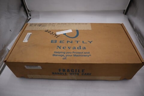 Bently Nevada Dual Accelerometer Monitor 3300/25-01-XX-XX-00-00-03-00 PLC STK G4 - Image 3