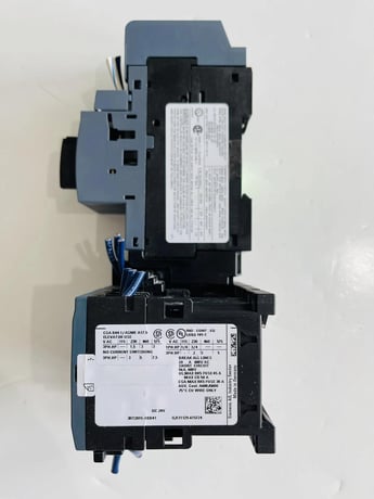 SIEMENS SIRIUS 3RV2011-0JA10 CIRCUIT / 3ZX1012-0RH21-1AA1/ 3RV2928-1K #K-856 - Image 2