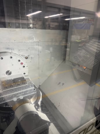 Okuma #MU-4000V0L, 5-Axis CNC vertical machining center with turning, OSP-P300SA, 29.1" X, 18.1" Y, 18.1" Z - Image 4