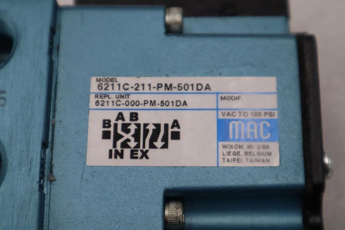 New mac 6211c-211-pm-501da solenoid valve 4-way single solenoid stock h1474 - Image 3