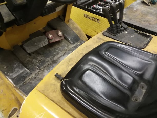 3100 lb. Hyster #H-50XM, propane, side shift, hydro, 48" forks, 130" lift height, #78968 - Image 5