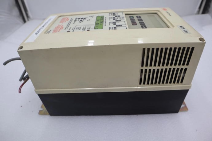 ABB ACS500 AC Drive ACS501-002-4-00P2 2 HP 3 PH STOCK 4325 - Image 2