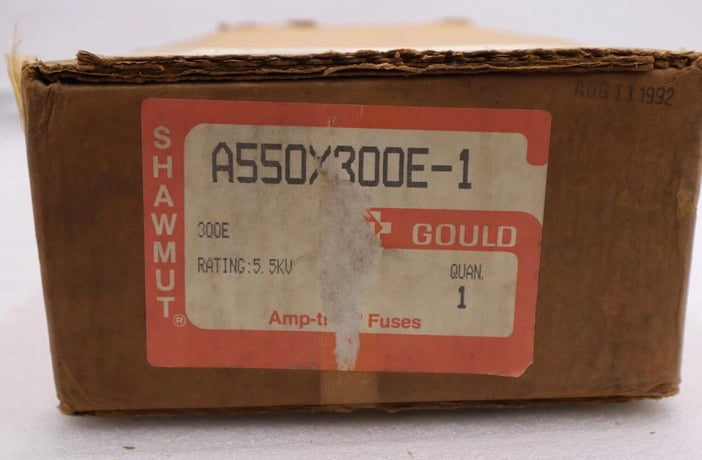 NEW Goulds Shawmut A550X300E-1 300E Amp 5.5kV Amp-trap Fuse CS-3 300A NIB L-189 - Image 1