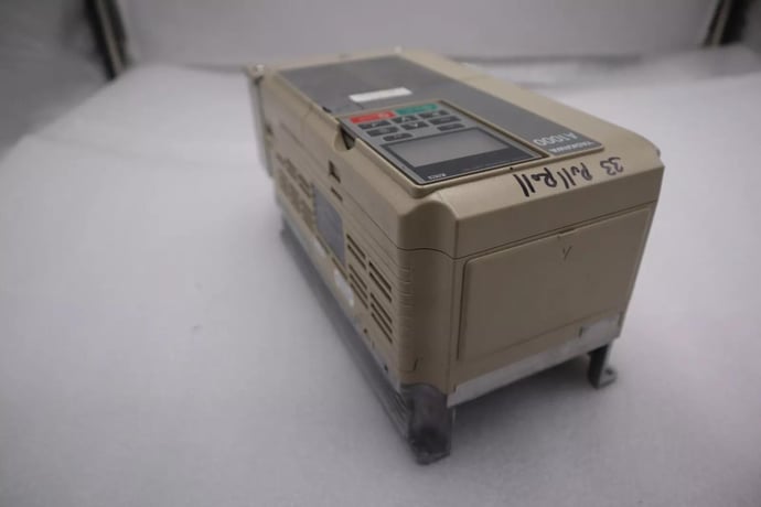 YASKAWA ELECTRIC CIMR-AU4A0004FAA / CIMRAU4A0004FAA REV E VFD DRIVE STOCK 2275-A - Image 4