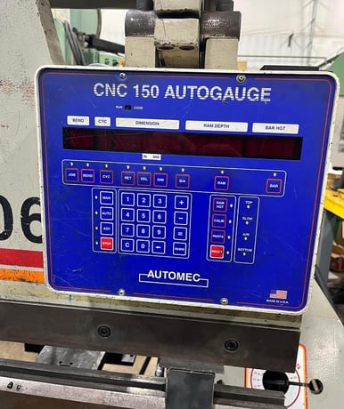 60 Ton, Accurpress #7606, CNC hydraulic press brake, 6' overall, 54.5" between housing, 8" stroke, 8" throat - Image 2