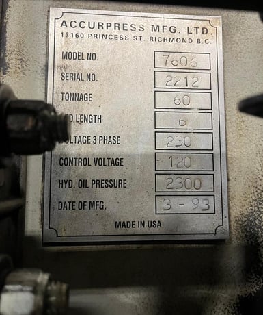 60 Ton, Accurpress #7606, CNC hydraulic press brake, 6' overall, 54.5" between housing, 8" stroke, 8" throat - Image 5