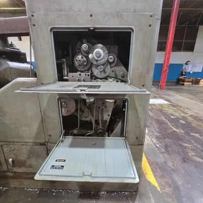 Gleason #106, Hypoid gear generator with helical motion, very good mechanical condition - Image 9
