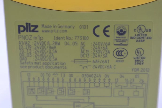 Pilz pnoz m1p safety relay module 773100 stock k-3452 - Image 2
