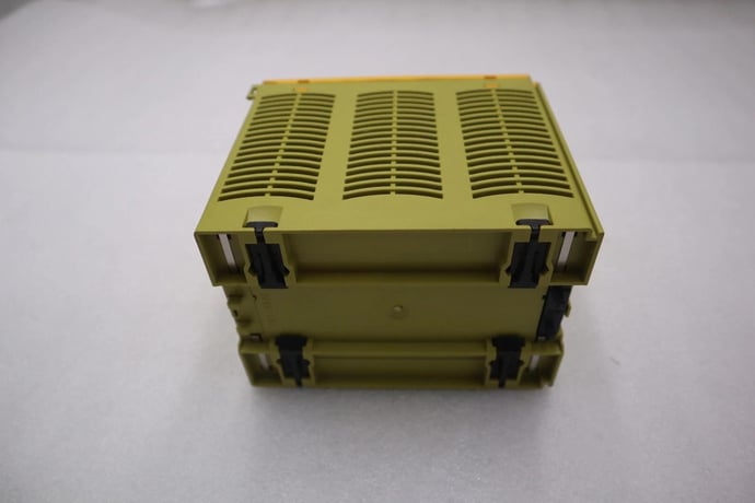 Pilz pnoz m1p safety relay module 773100 stock k-3452 - Image 5