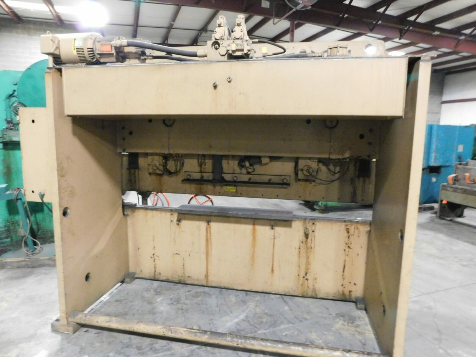 150 Ton, Standard #AB150-10, press brake, 10' overall, die holder included, 2001 - Image 3