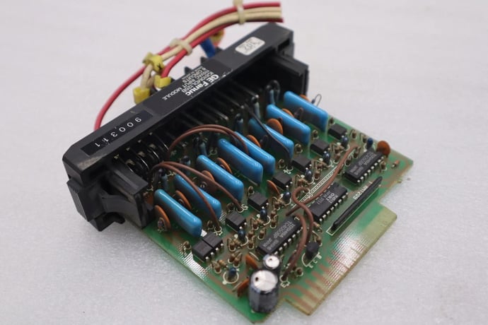 General Electric FANUC IC610MDL125B 115 VAC INPUT MODULE 8 CIRCUITS STOCK L-572C - Image 3
