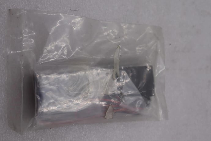 varian solenoid koganei a110-4e2-83-psl-3l new no box stock K-1855 - Image 2