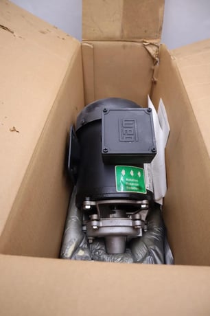 AMT 368A-98 Pump With Weg 1/3 HP Motor (AMT 1626-067) Frame B56J NEW STOCK H1564 - Image 2