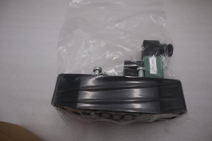 New asco solenoid spring valve 54301047-120/60 5/2 5 way 2 position stk g200 - Image 1