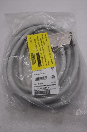 NEW Phoenix Contact CABLE-D37SUB/B/B/200/KONFEK/S STOCK G505A - Image 1