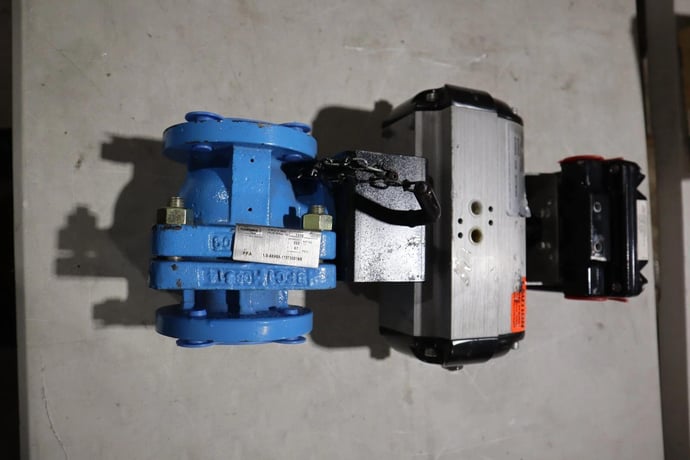 Flowserve Automax NXCLU2M1-18-00200 Positioner Actuator Ball Valve STOCK 5007A - Image 1