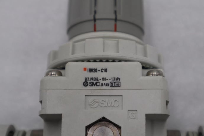 NEW OPEN BOX SMC IRV20-C10 Vacuum Regulator STOCK L-531-C - Image 2