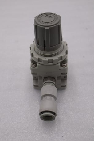 NEW OPEN BOX SMC IRV20-C10 Vacuum Regulator STOCK L-531-C - Image 4