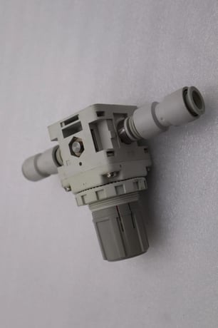 NEW OPEN BOX SMC IRV20-C10 Vacuum Regulator STOCK L-531-C - Image 5