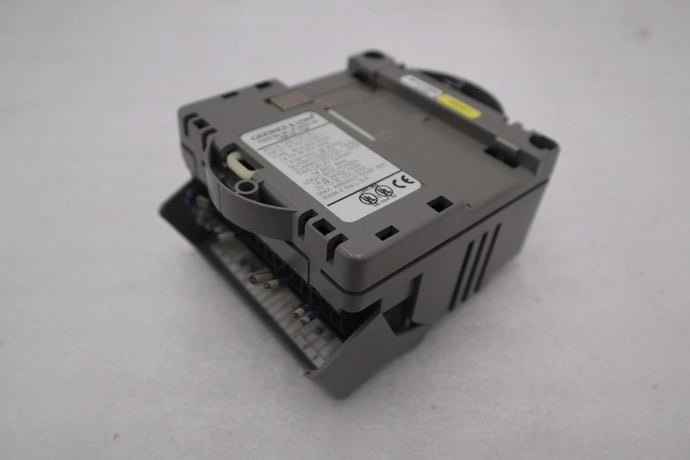 GIDDINGS & LEWIS M.1300.7372 R1 Input Module 24VDC SINK/SOURCE STOCK 645-D - Image 5