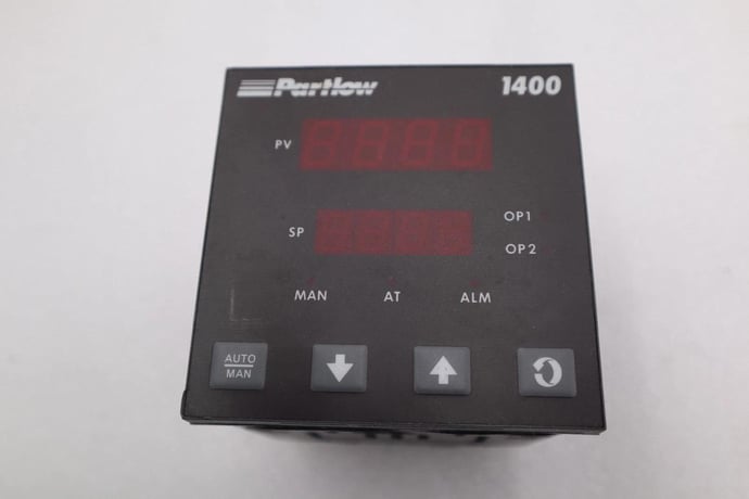 DANAHER CONTROLS 1400 PARTLOW 14003000 TEMPERATURE CONTROLLER Stock 4308 - Image 2