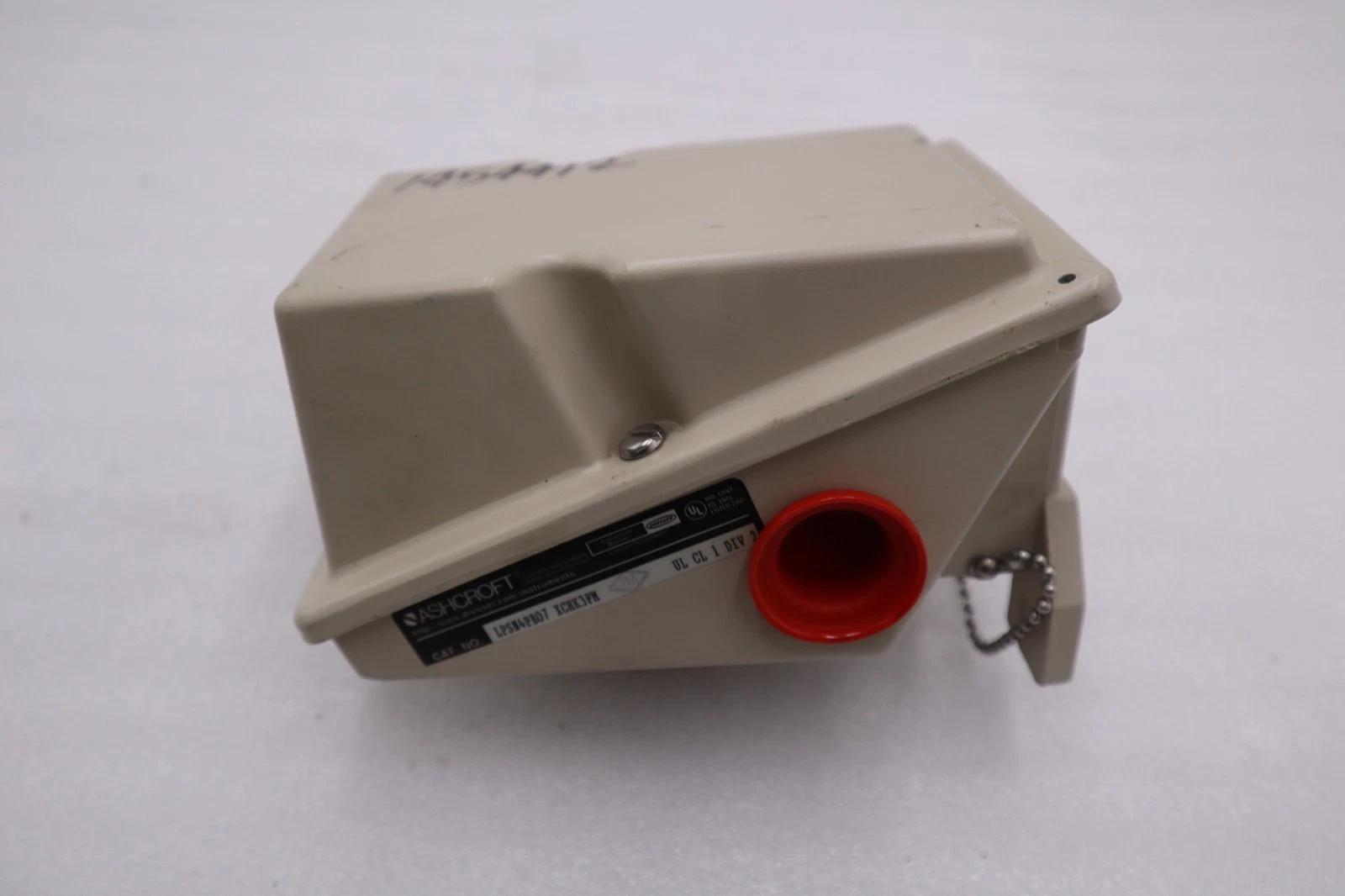 NEW ASHCROFT LPSN4PB07 XCHK3FM Pressure Switch 5A 125/250VAC STOCK H1249 - Image 4