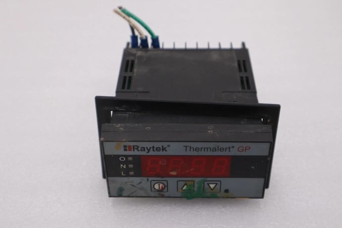 Raytek RAYGPC temperature sensor controller Thermalert GP STOCK K-663-C - Image 1