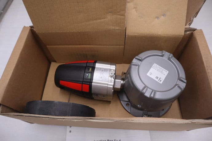 DRAGER PIR7000 334 NPT HART Flammable Gas Detector 6813030 NEW IN BOX STOCK G428 - Image 1