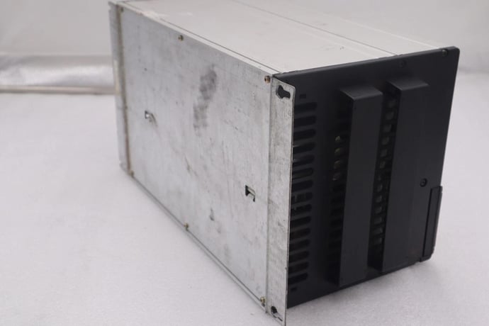 DANFOSS VLT TYPE 5008 176F0876 VFD DRIVE 7.5 HP STOCK 804A - Image 4