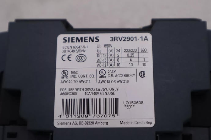 New siemens 3rv2901-1a lateral auxiliary switch 2 pole 1no/1nc stock b-1697 - Image 2