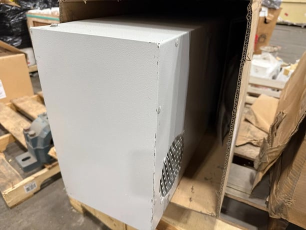Pfannenberg DTS 3141 P/N13385441255 230V 1PH, 2047/4500 BTUh Cooling Unit - NEW - Image 3